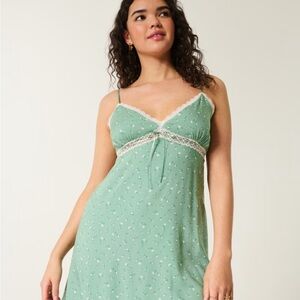 Hollister Lace Detail Slip Mint Mini Dress – Size Small – Green Floral